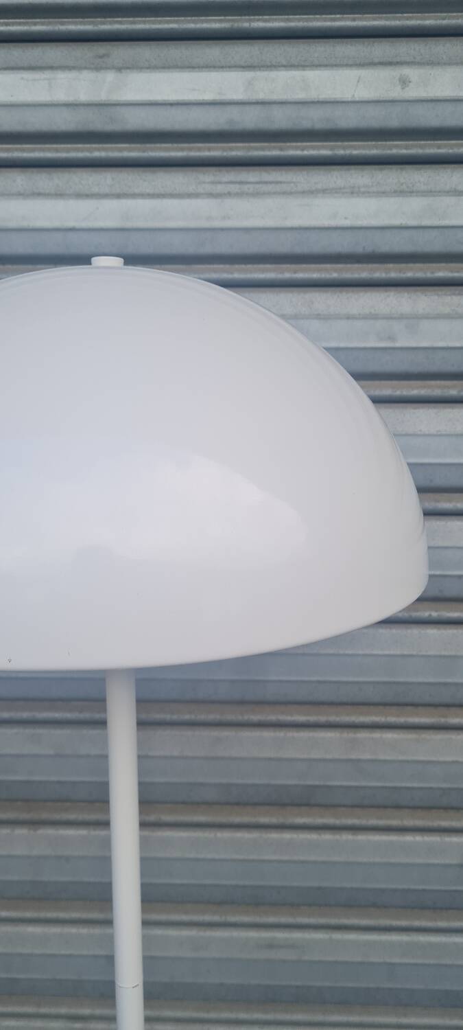 Lacquered metal floor lamp from the 80s