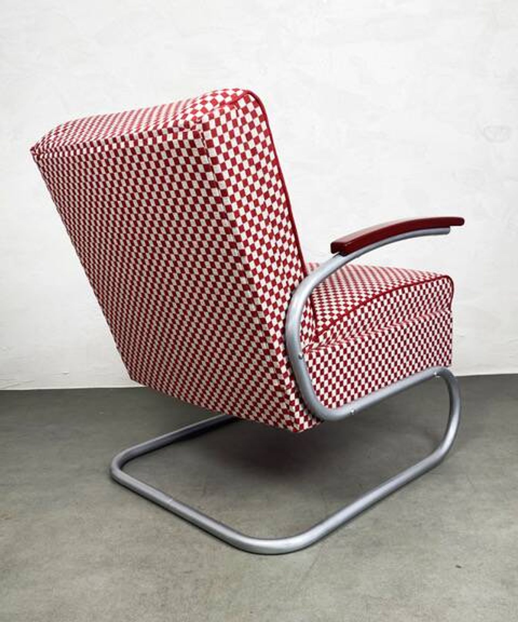 Thonet S-411 Armchair "Red & White"