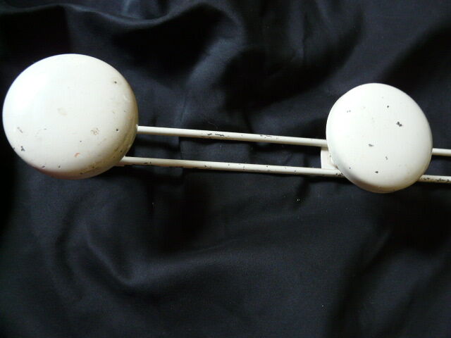 Coat rack in white lacquered metal 70s 4 patères