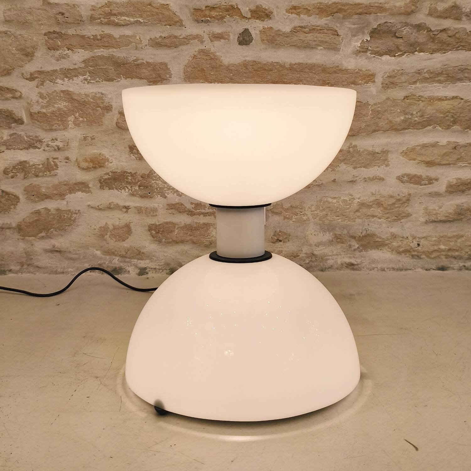 Diabolo sun lamp, design by Gigi & Pepe Tanzi for Dalca Italia, 1970.