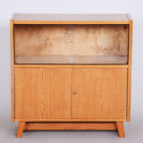 Mid Century Modern cabinet made in 1940s Czechia. Original condition