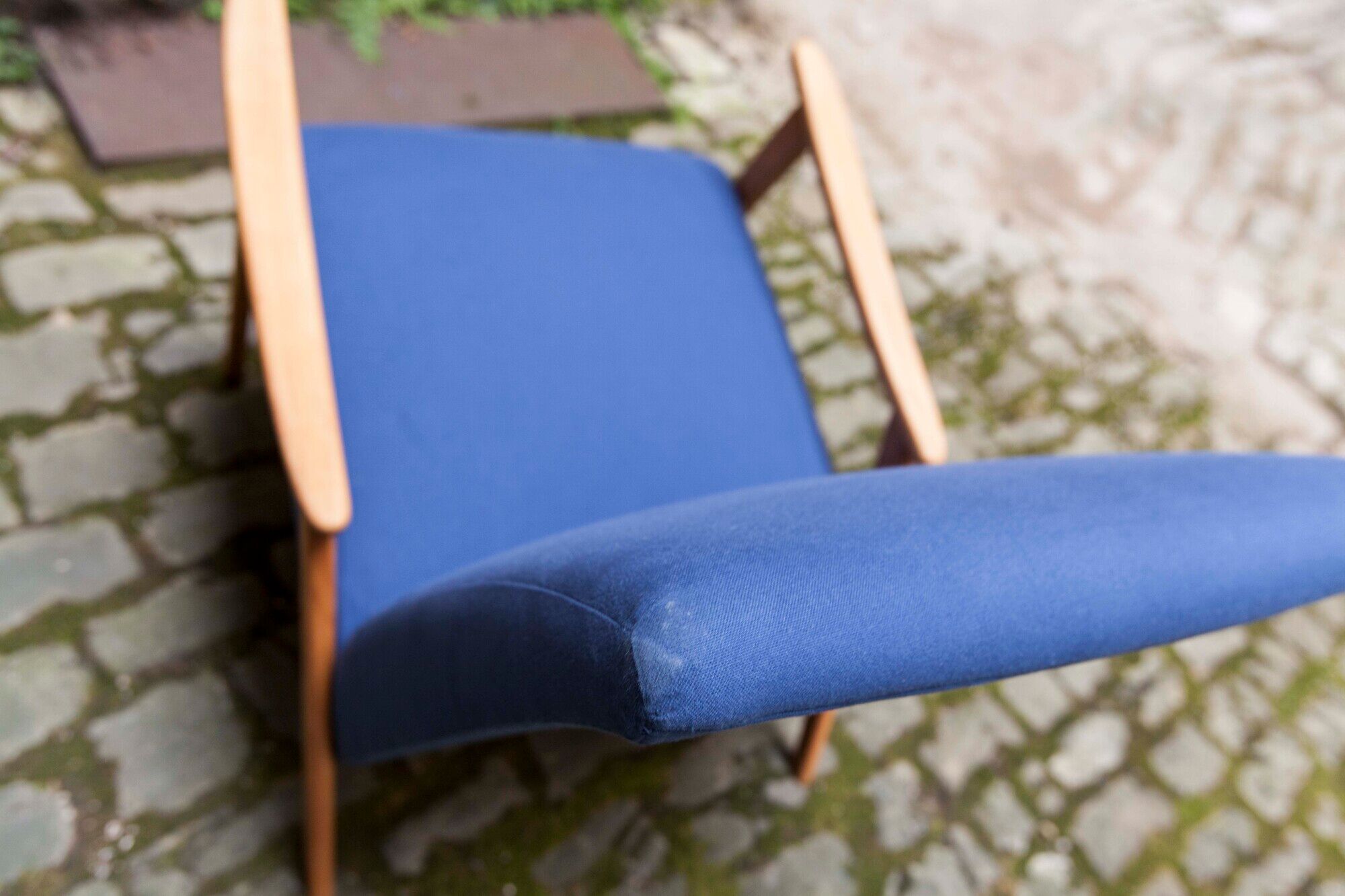 Pair of Scandinavian armchairs from the 60s new fabrics and foam