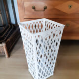 Openwork iron umbrella stand