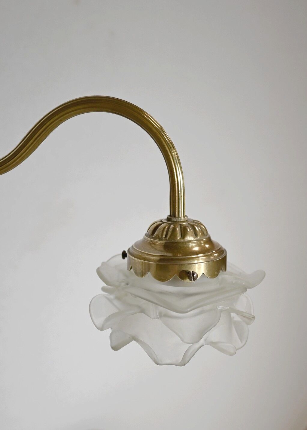 Tulip lamp in glass and bronze, adjustable, art deco 1920