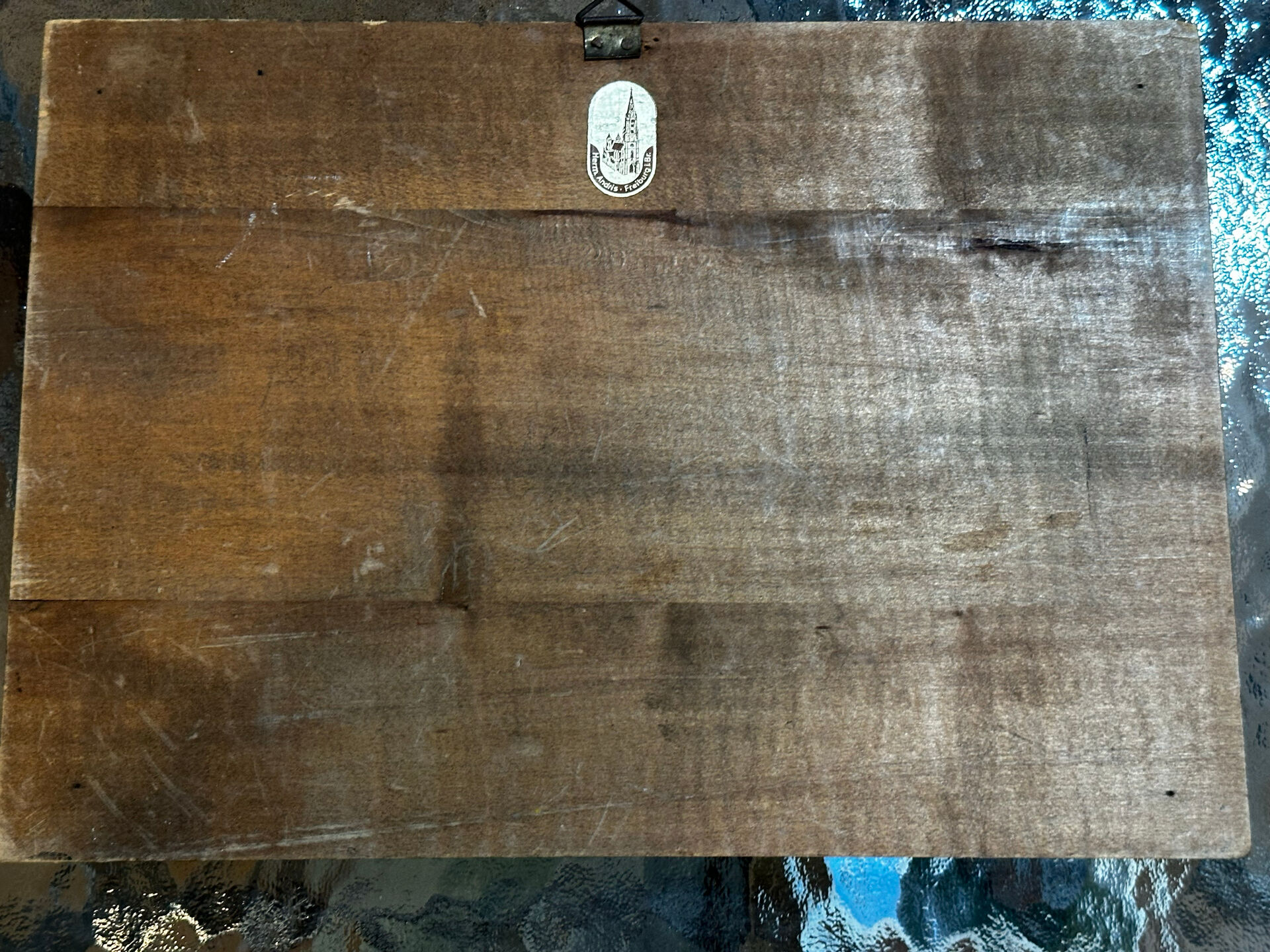 Alpine Table in carved and painted wood 23/32 cm