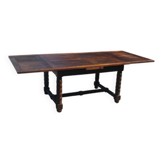 Solid oak extendable table, turned legs – 19th century