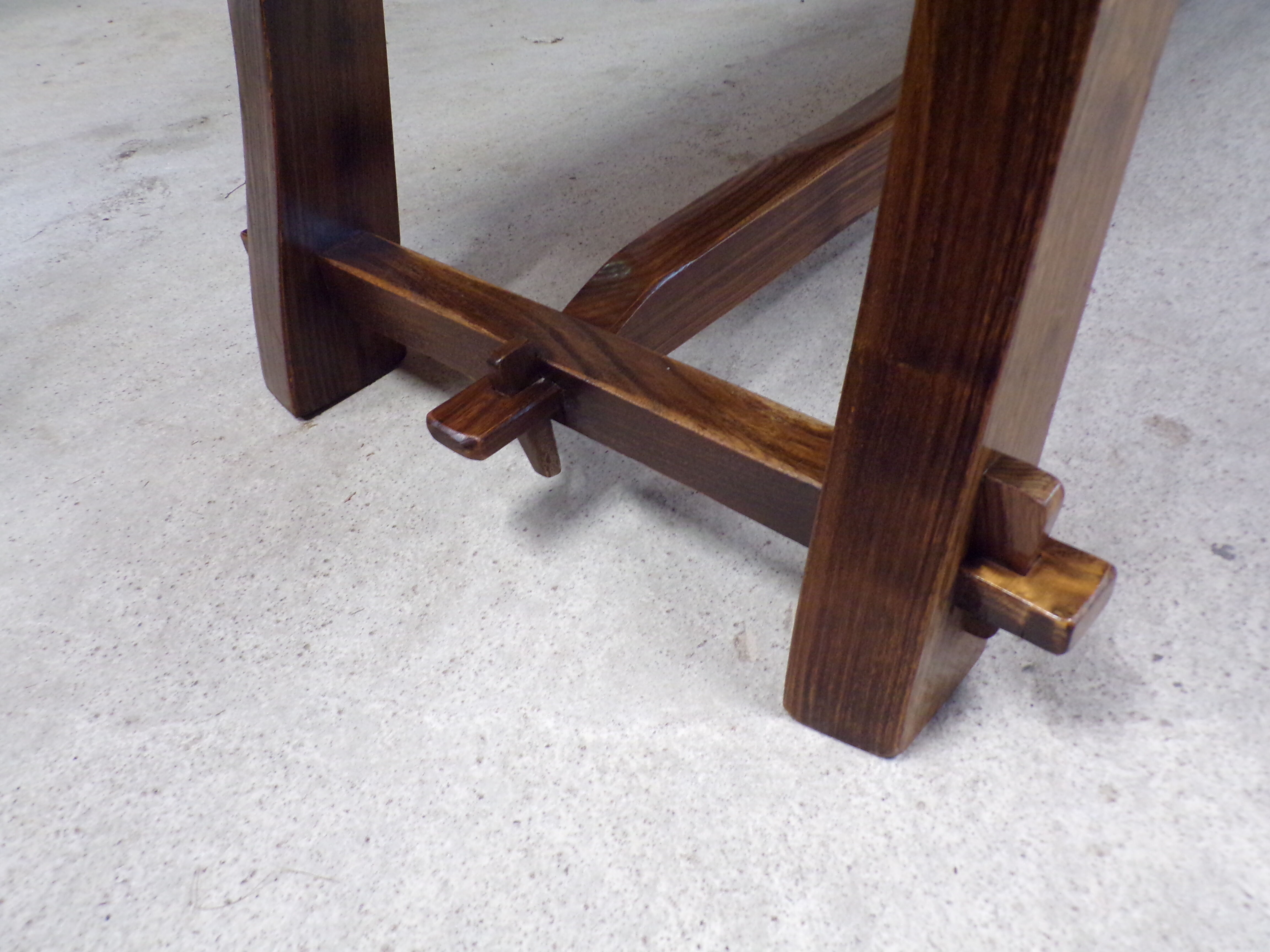 Farm table