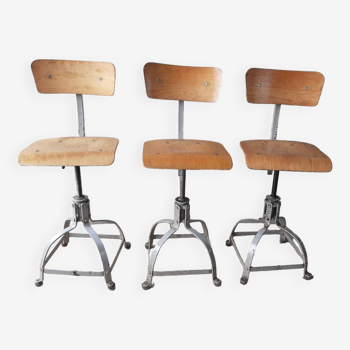 3 chaises d'atelier Biennaise