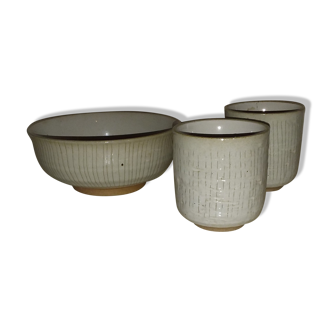 Set of ceramic pots.