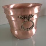 Cache pot old red brass brushed and sculpted brass handles