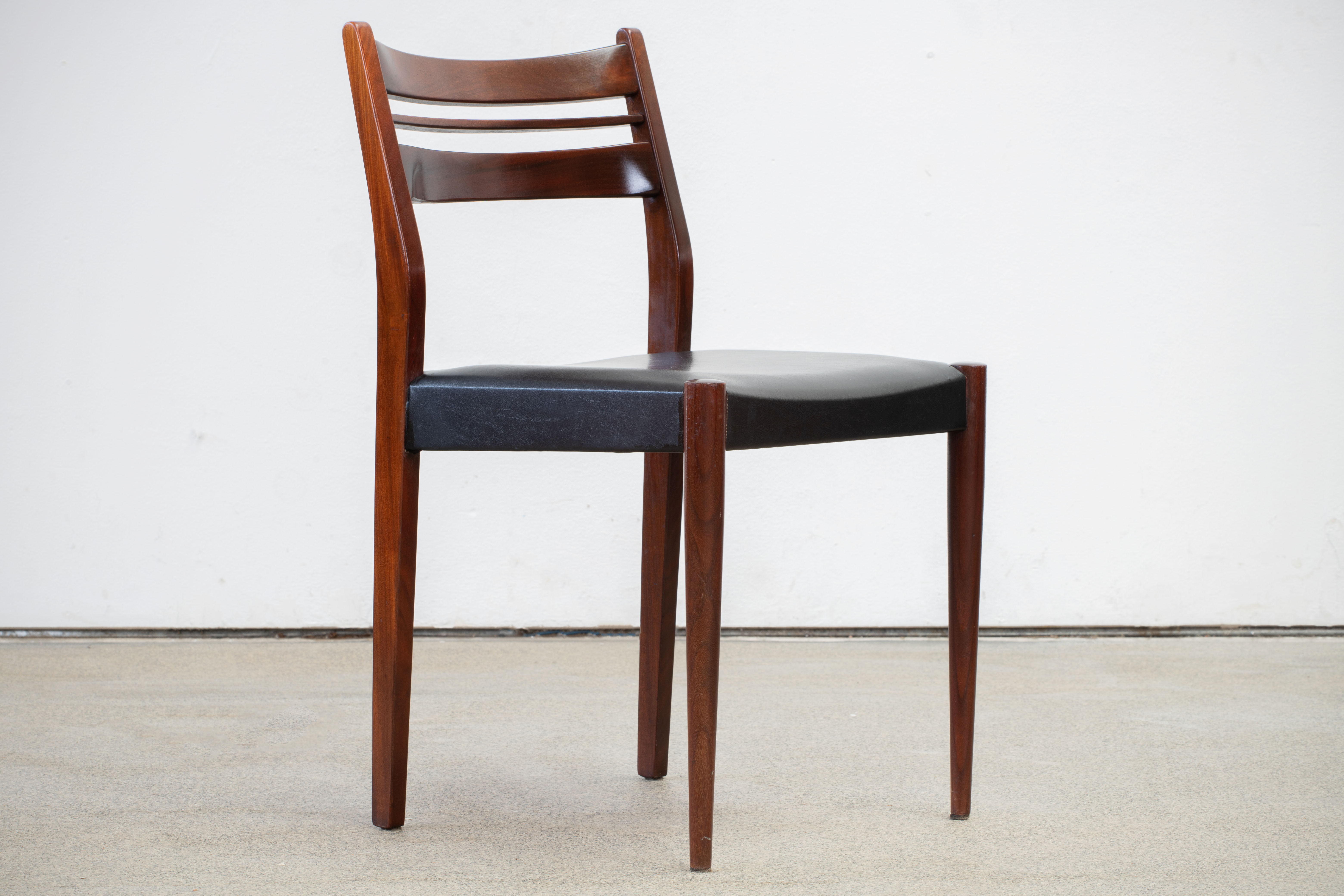 6 vintage Scandinavian rosewood chairs - 1960