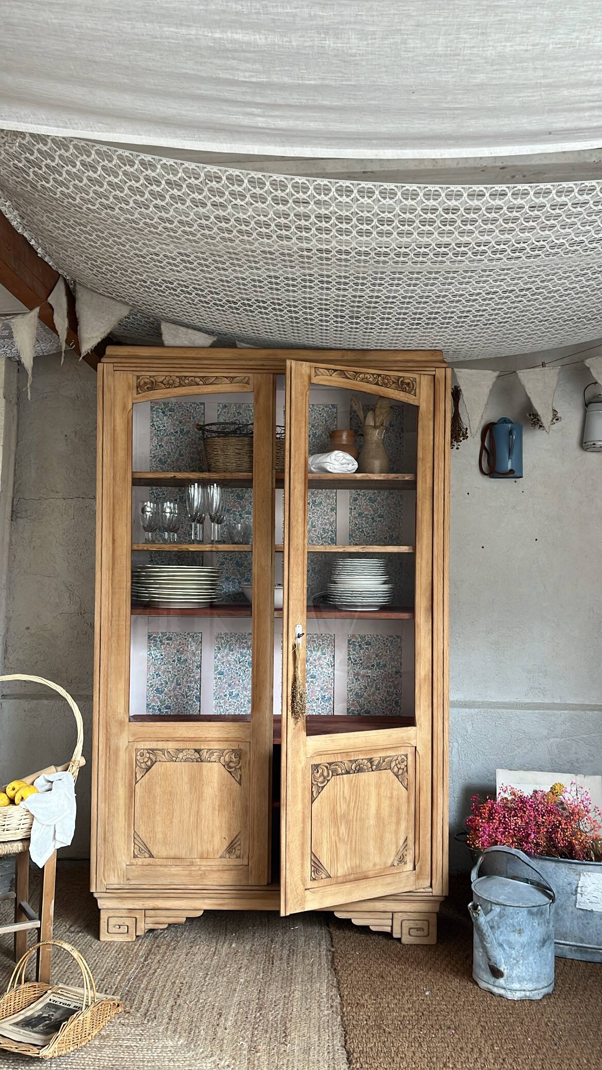 Art Deco display cabinet