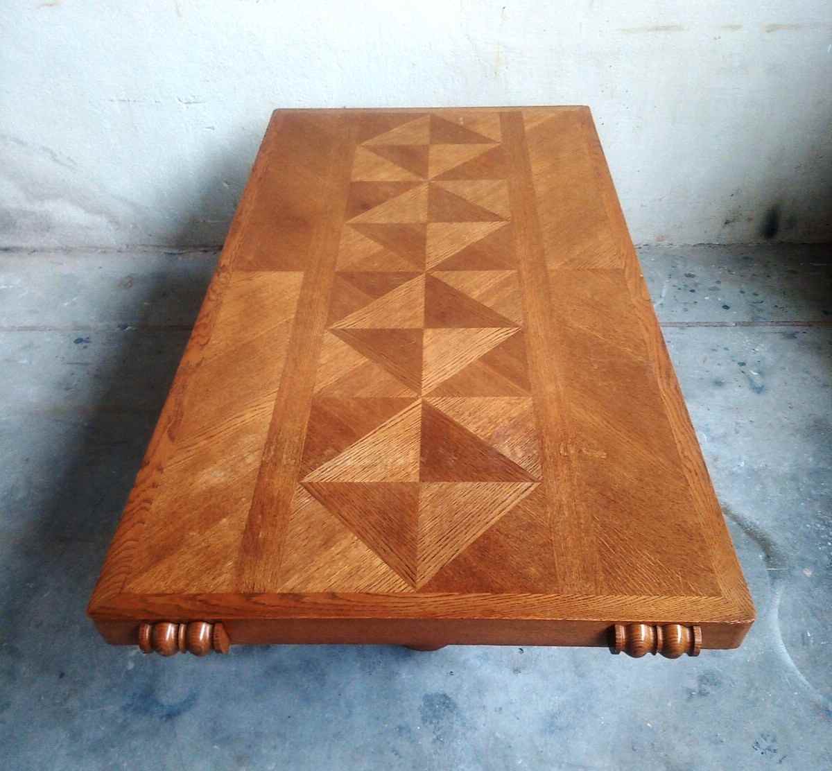Art deco dining table