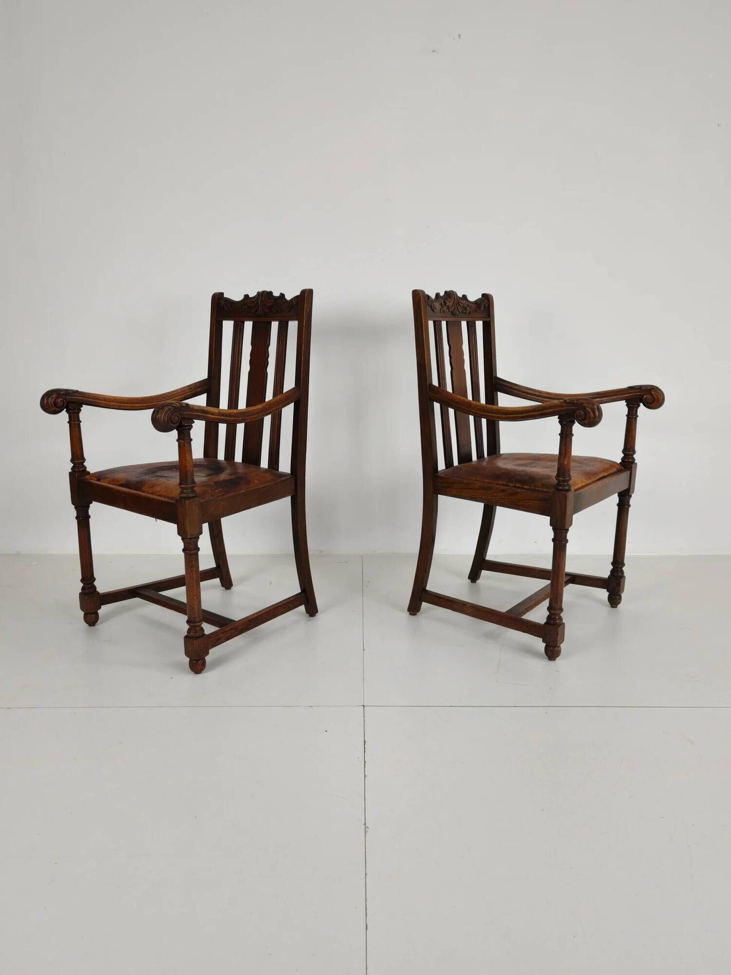 Paire de fauteuils en chêne F. Parker & Son – XIXe siècle anglais
