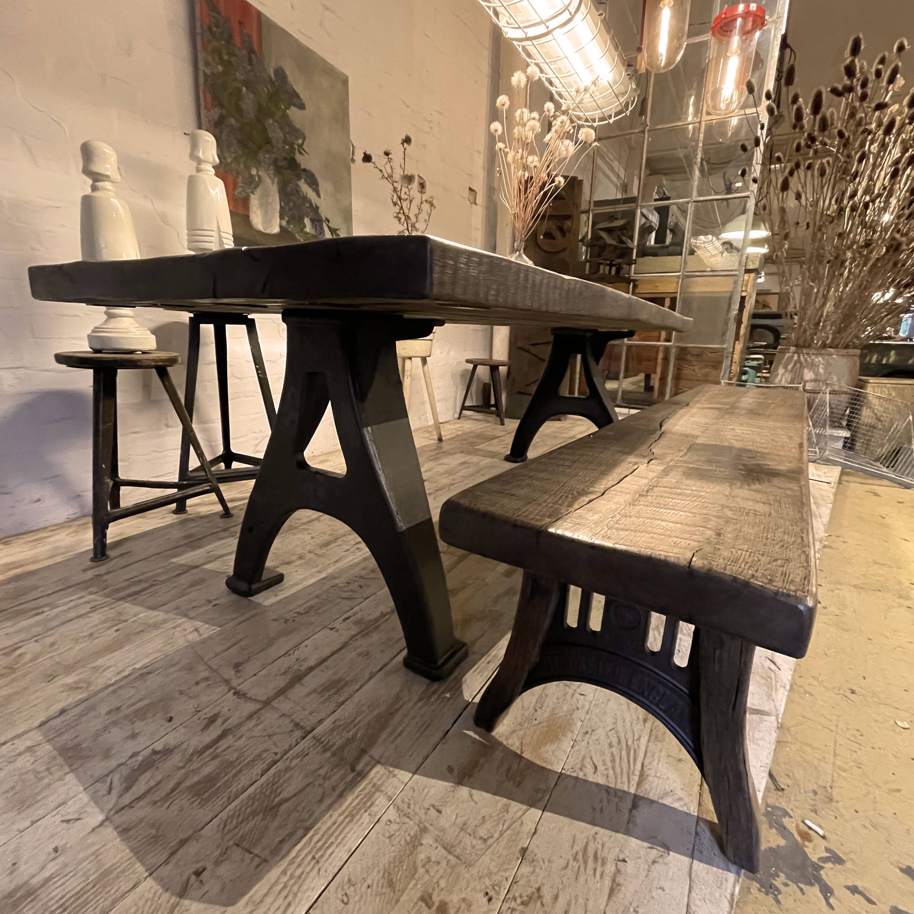 Tisch industriel « Bonneiche vergraut »