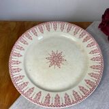 Plat ancien en porcelaine de Hiens, terre de fer