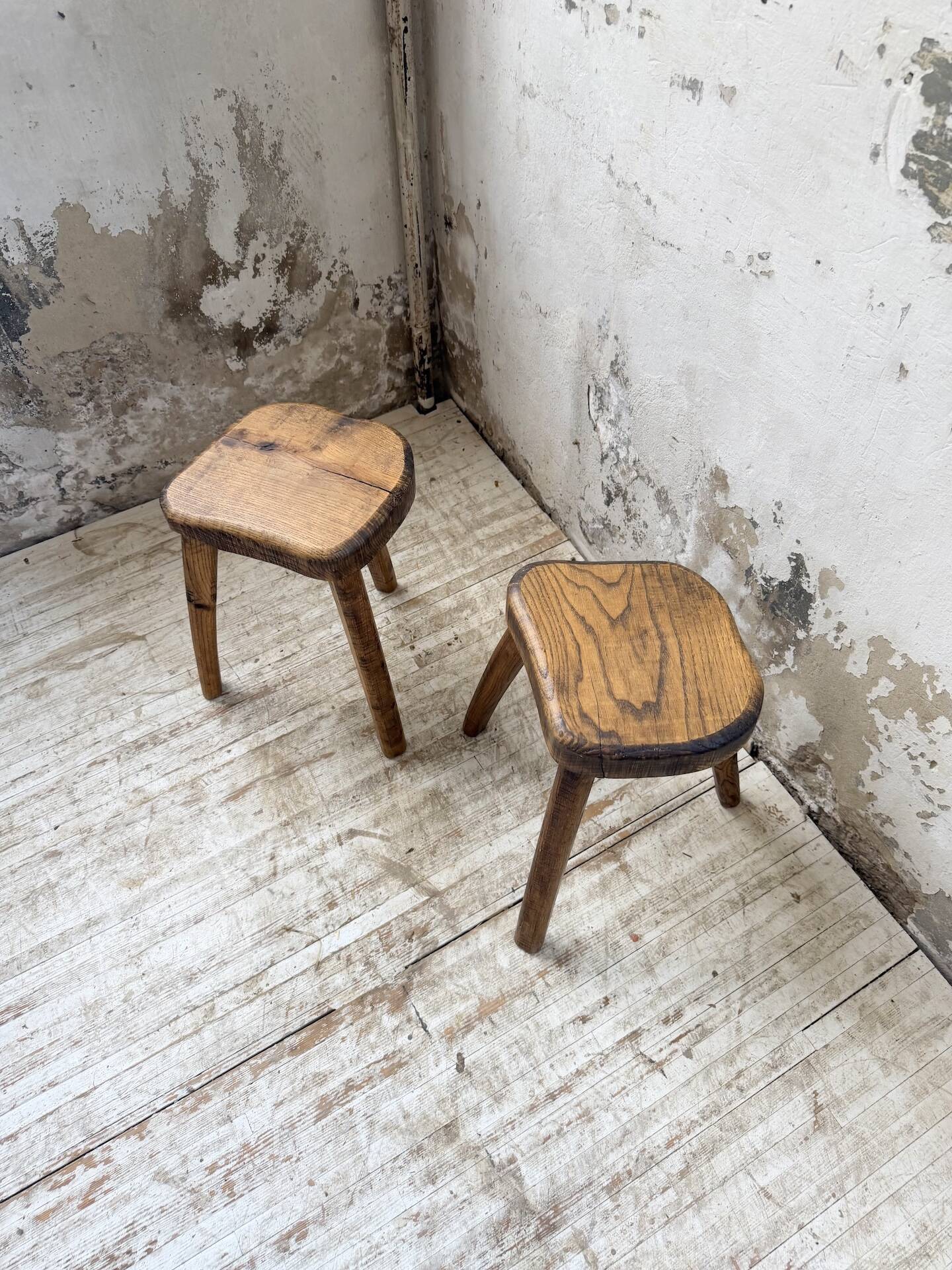 Paire de tabourets Henri Bataille chêne