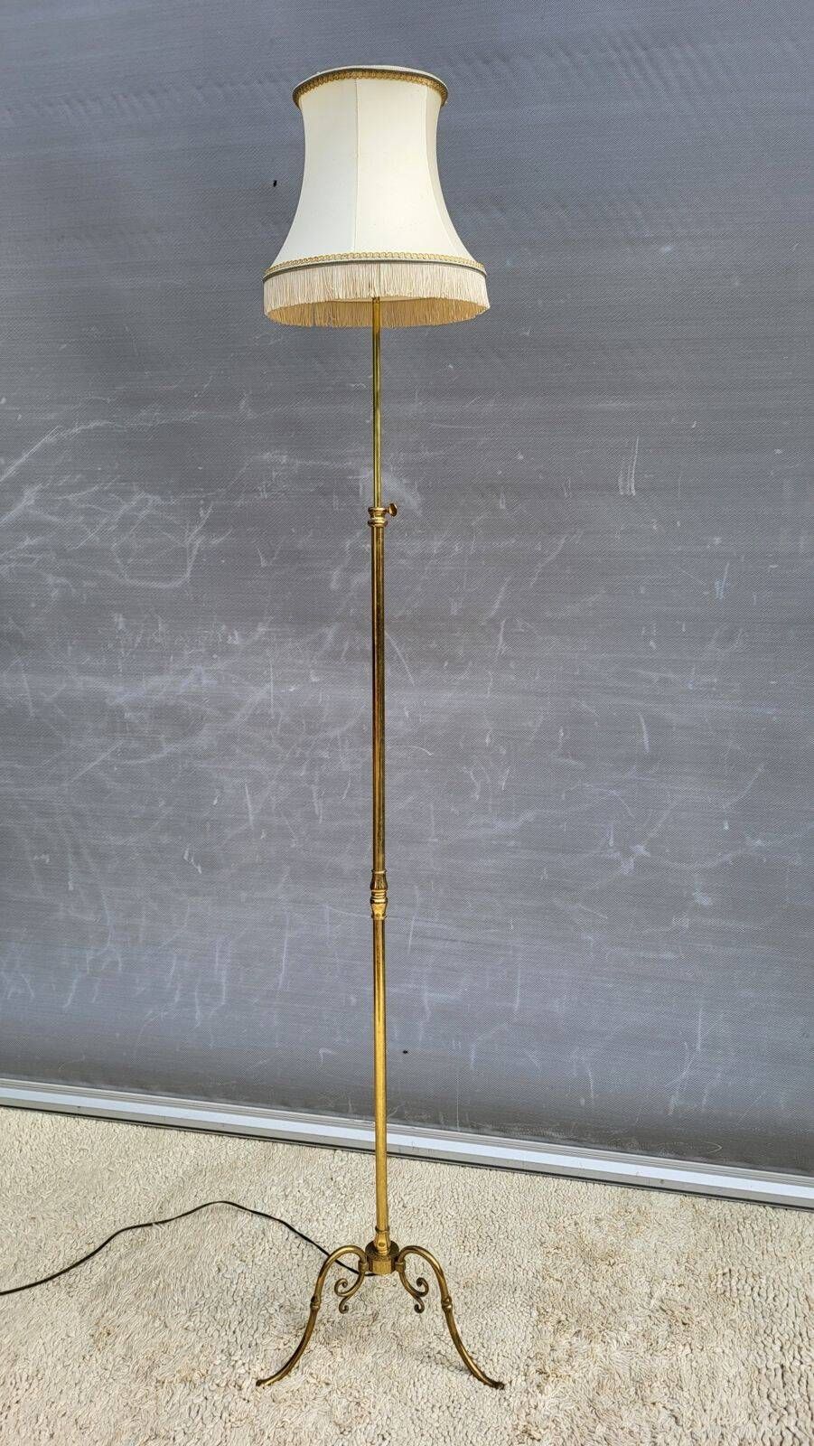 Telescopic floor lamp in gold brass from the 1950s with lampshade.