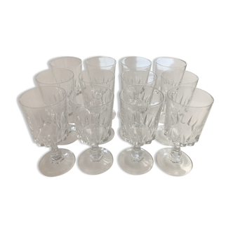 Lot de 12 verres a vin blanc en cristal d'Arques modèle Louvre