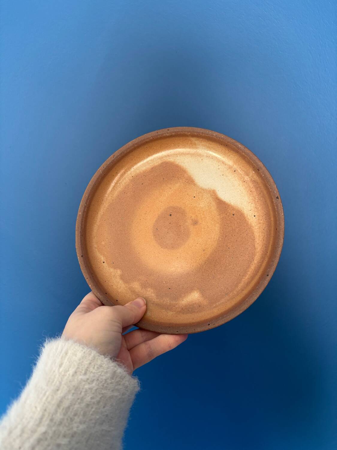 Lot of vintage 1970s beige stoneware dessert plates, handmade.