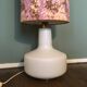 Lampadaire en verre rose mi-siècle & blanc