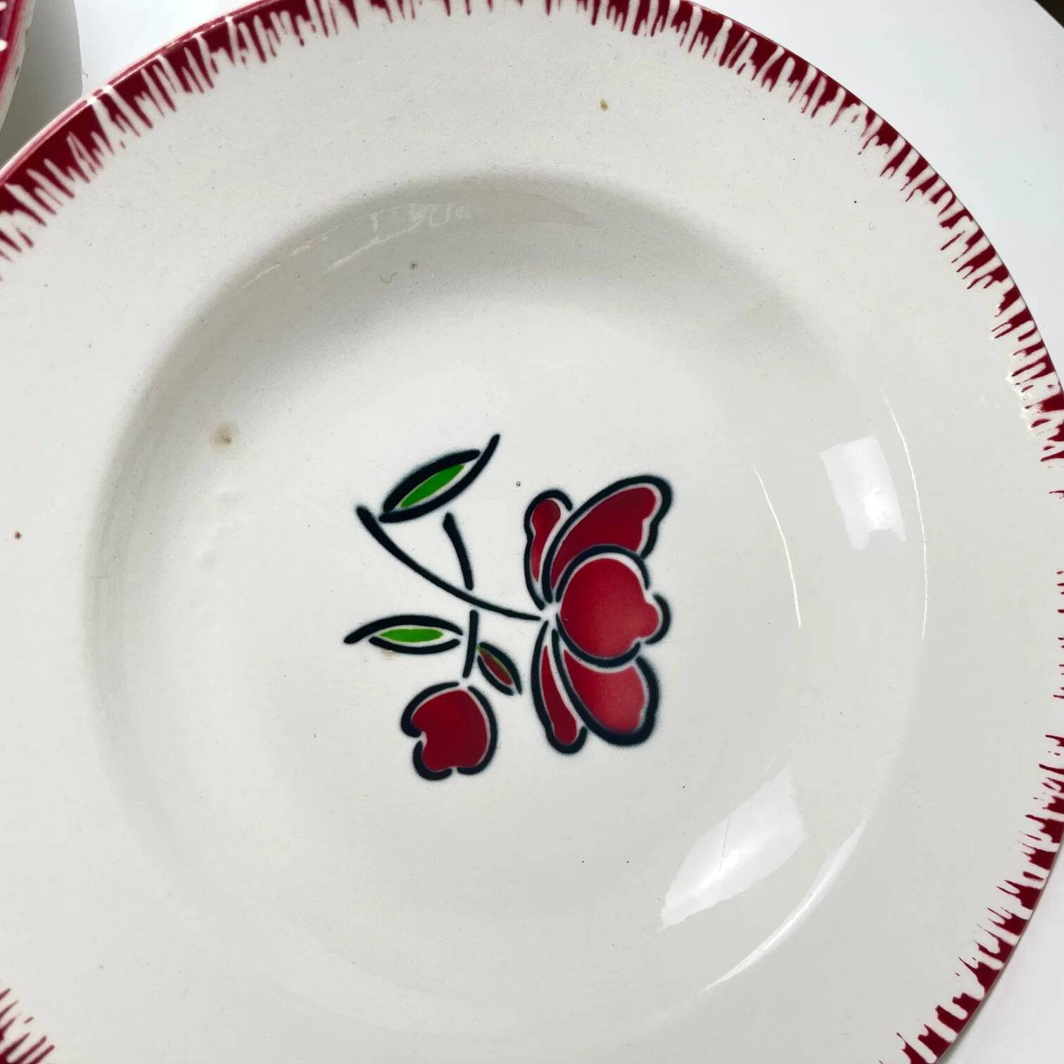 Set of 6 porcelain soup plates, Badonviller, red flower, 1950
