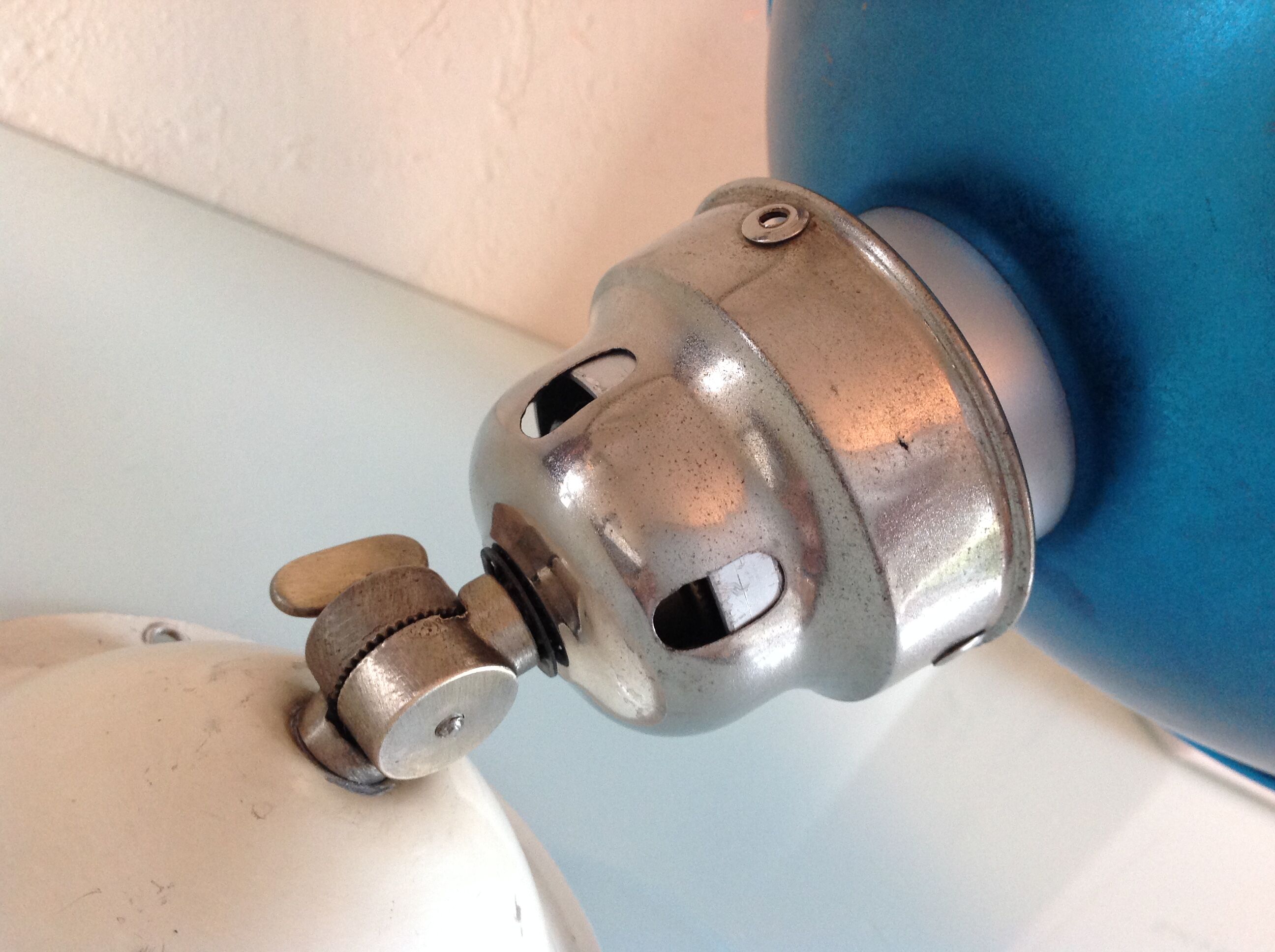 Adjustable metal wall lamp industrial style / vintage 60s