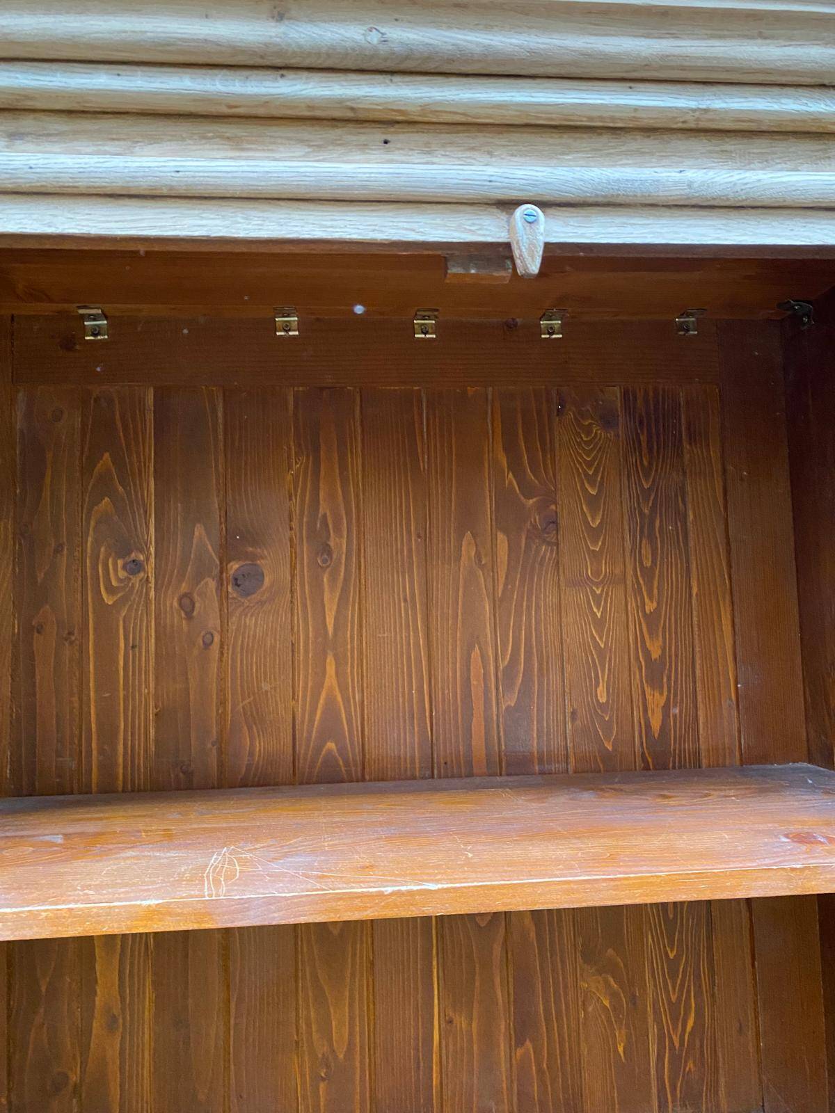 Armoire de ferme rénovée en chêne massif brut du 19ème