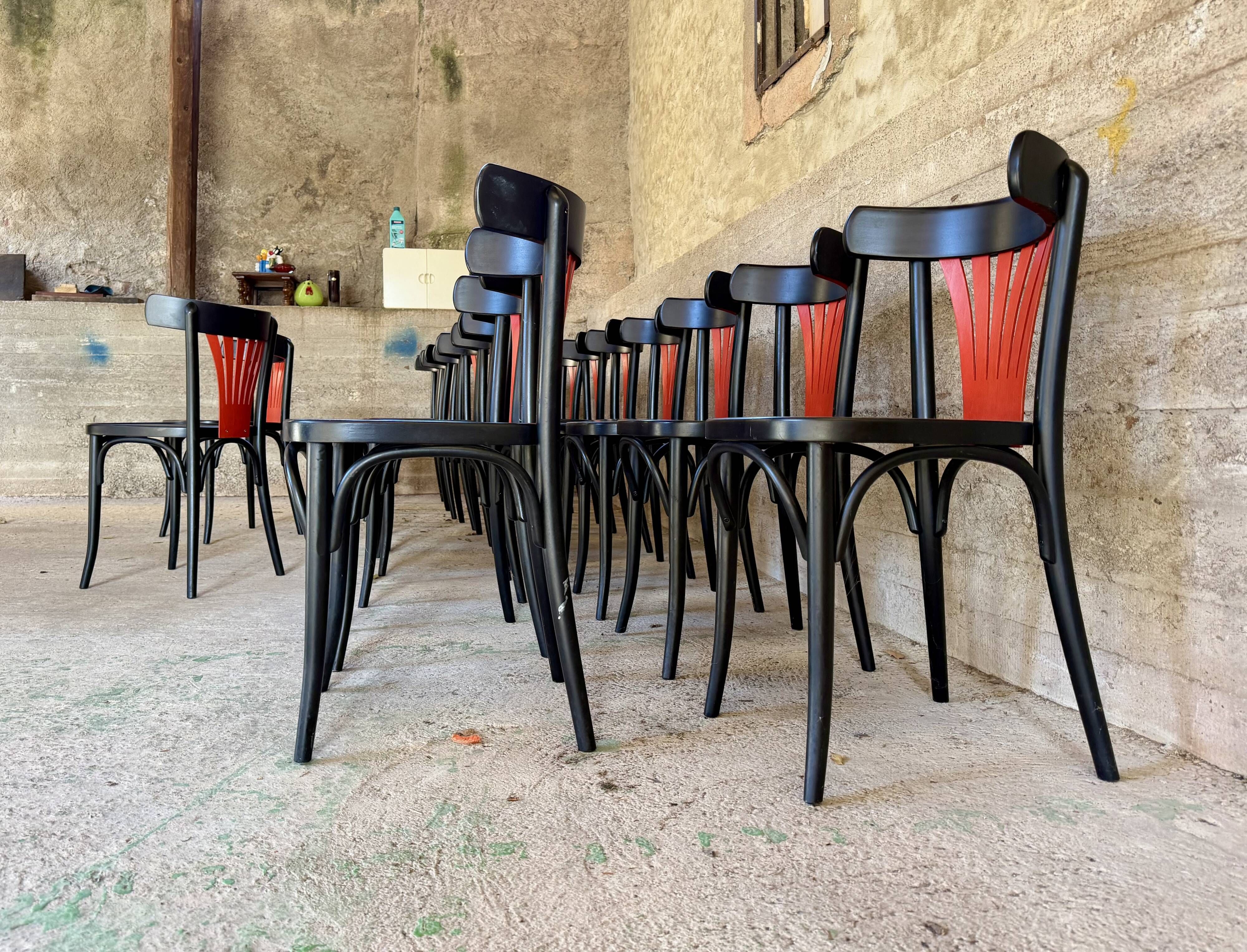 Set of 27 black and red bistro chairs – All wood