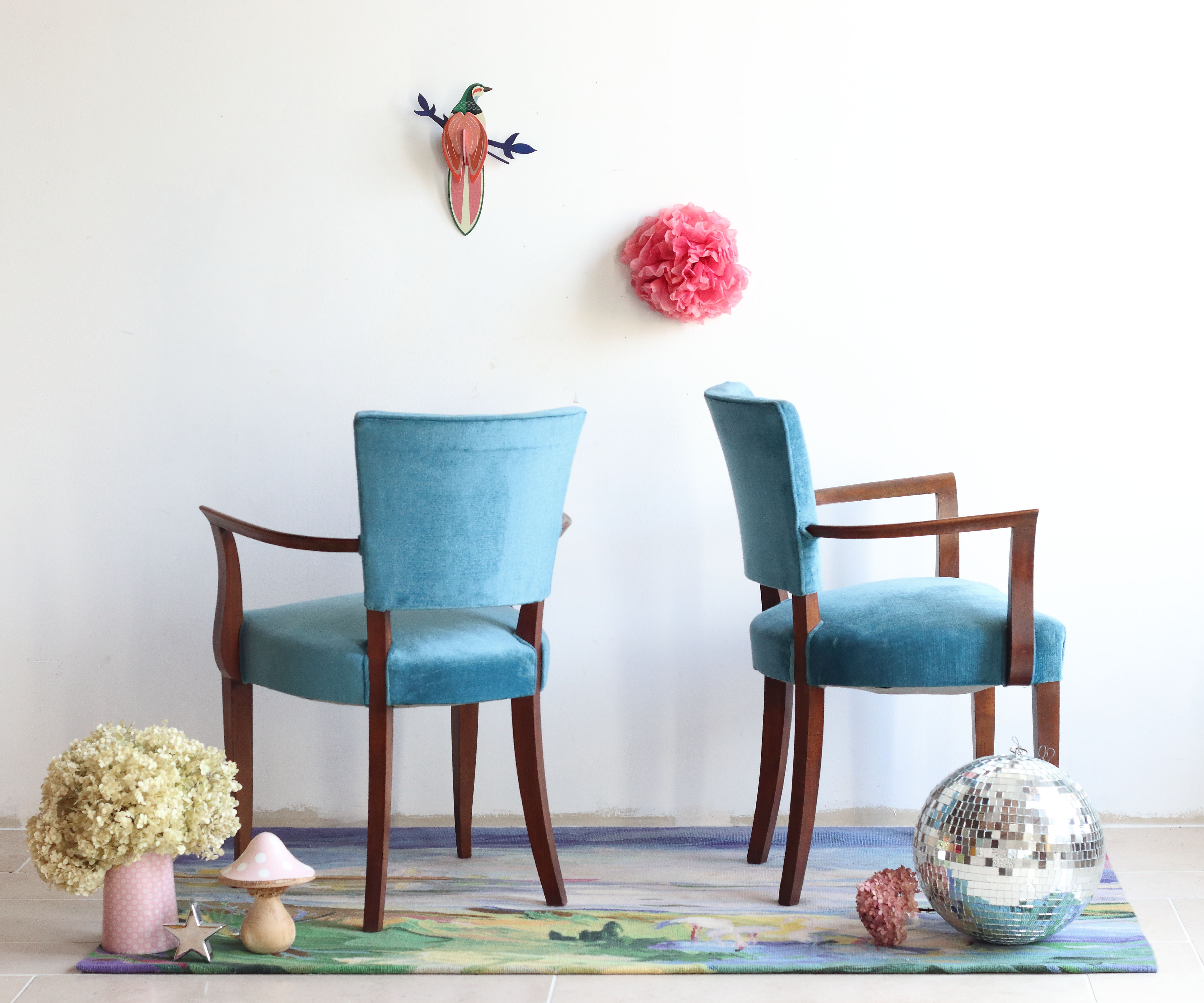 Pair of bridge art deco chairs in blue velvet