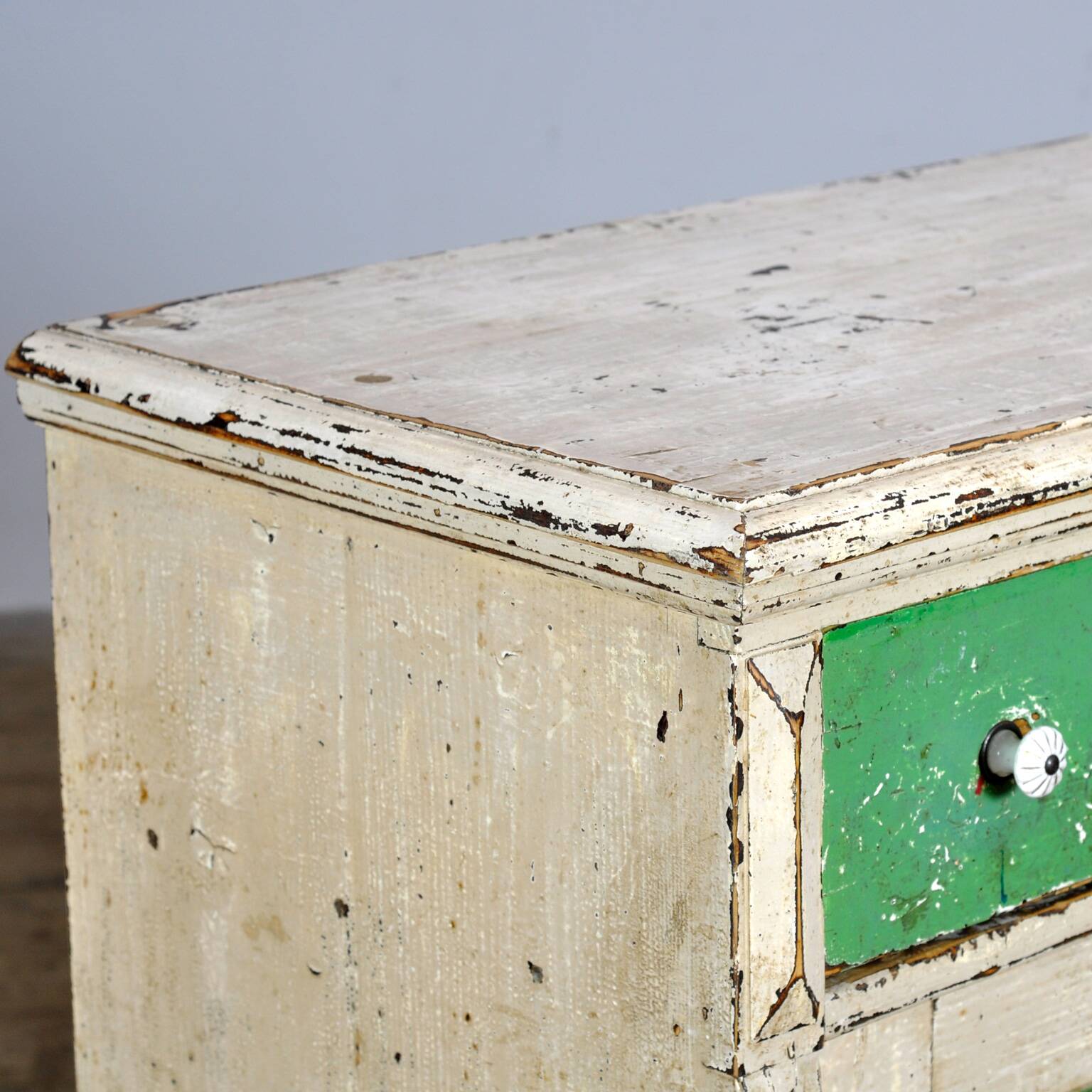 Commode en pin, années 1910