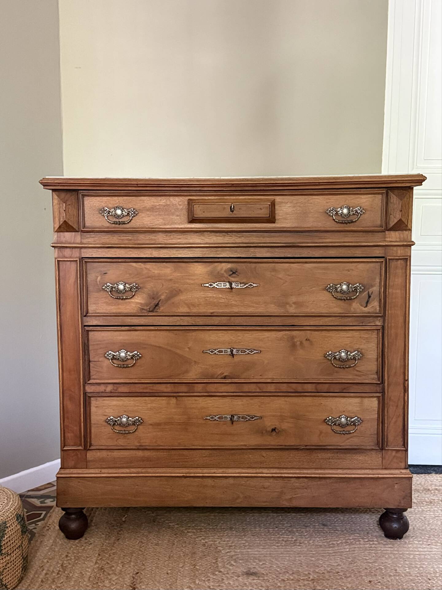 Antique Louis-Philippe commode in solid wood and white marble.