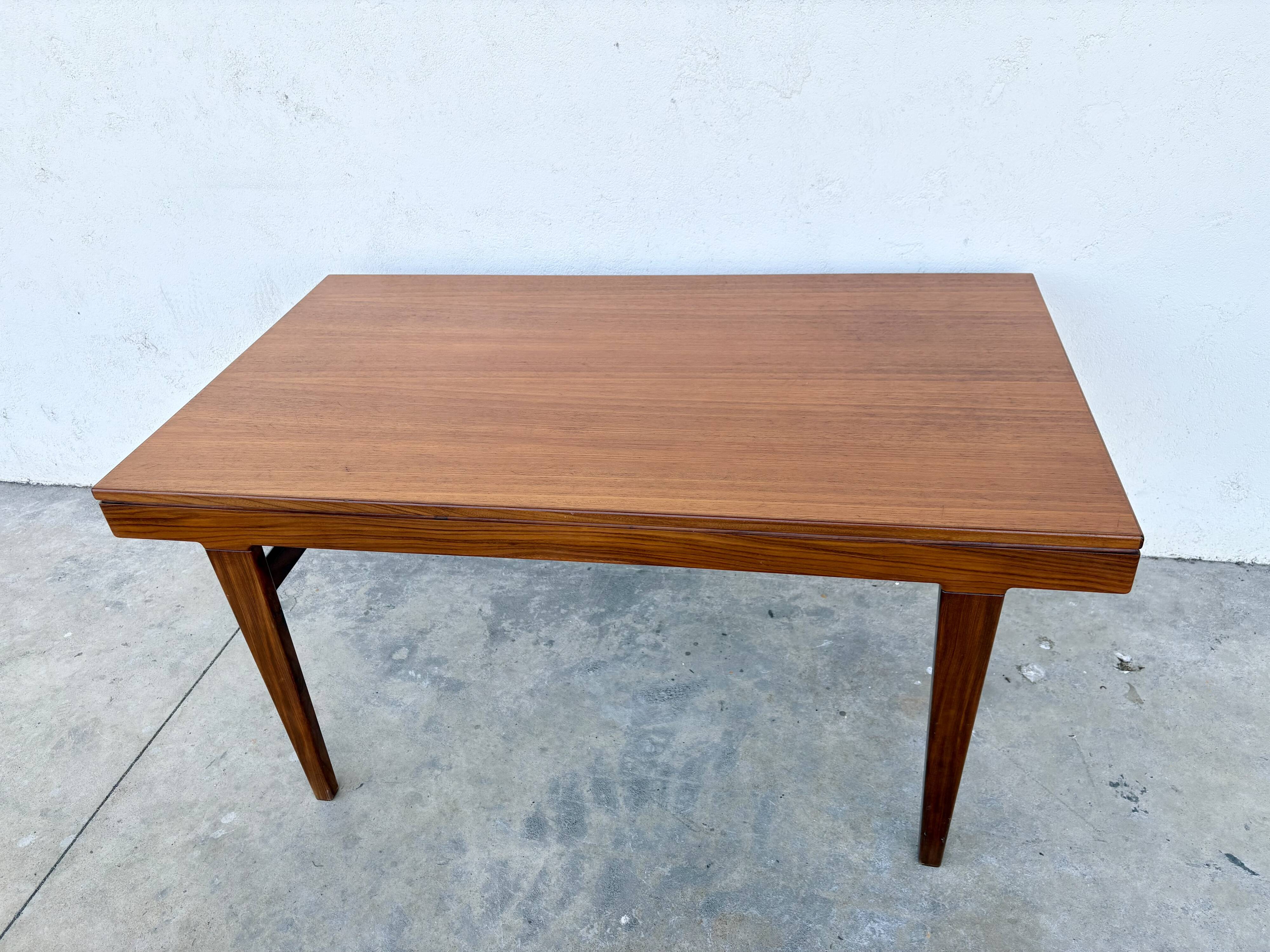 Scandinavian table