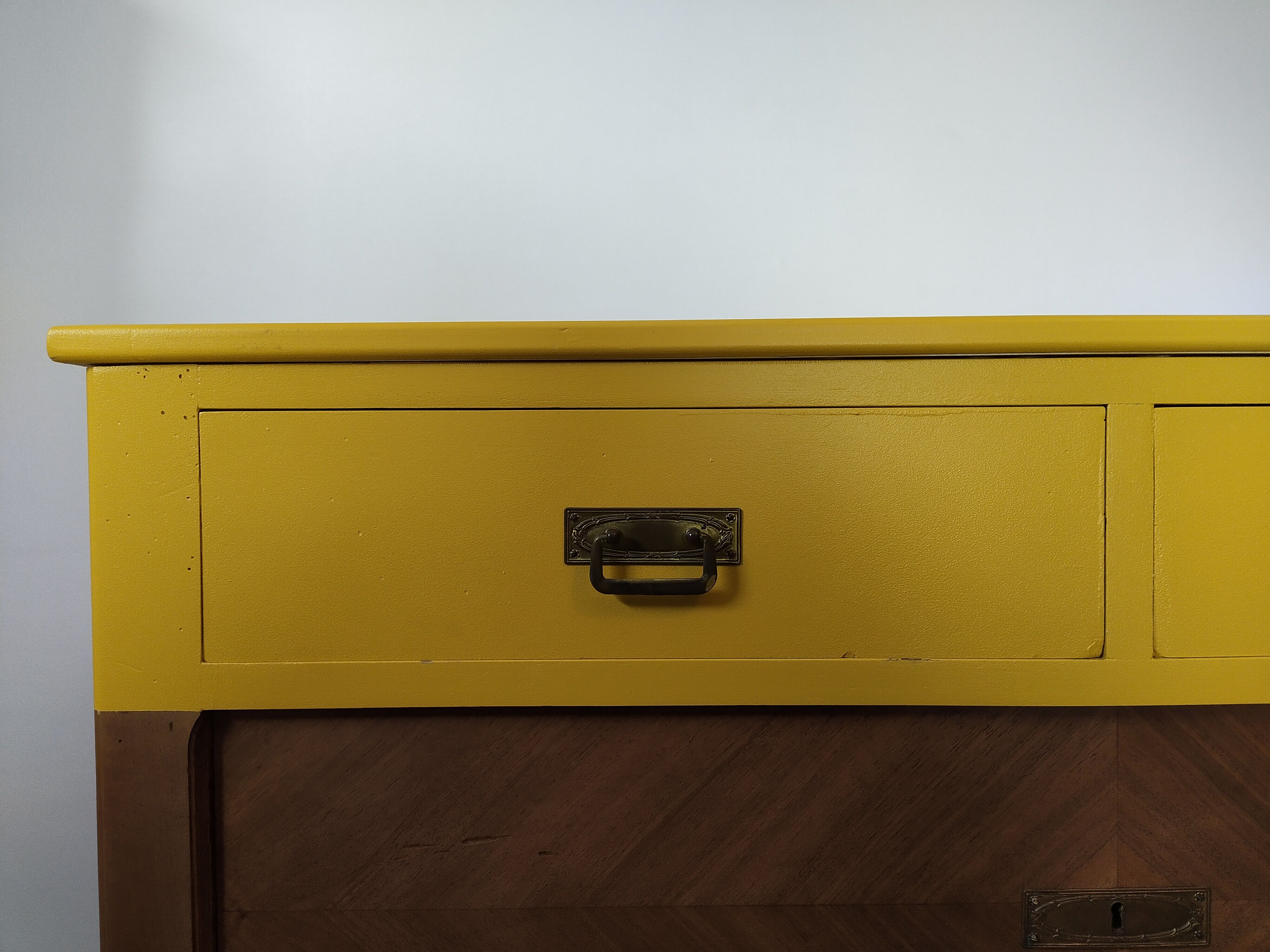 Yellow chest of drawers