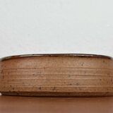 Mid-century modern Danish studio pottery bowl by Bente Lemche, 1960s.
