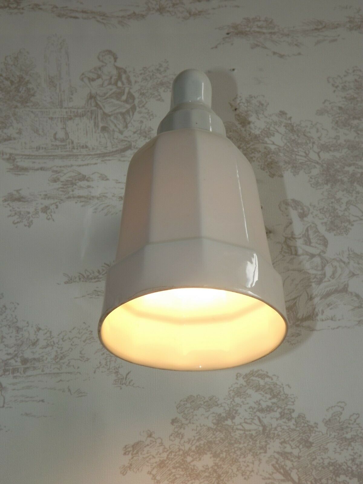 Français antique art déco style porcelaine blanche applique murale simple et ombre