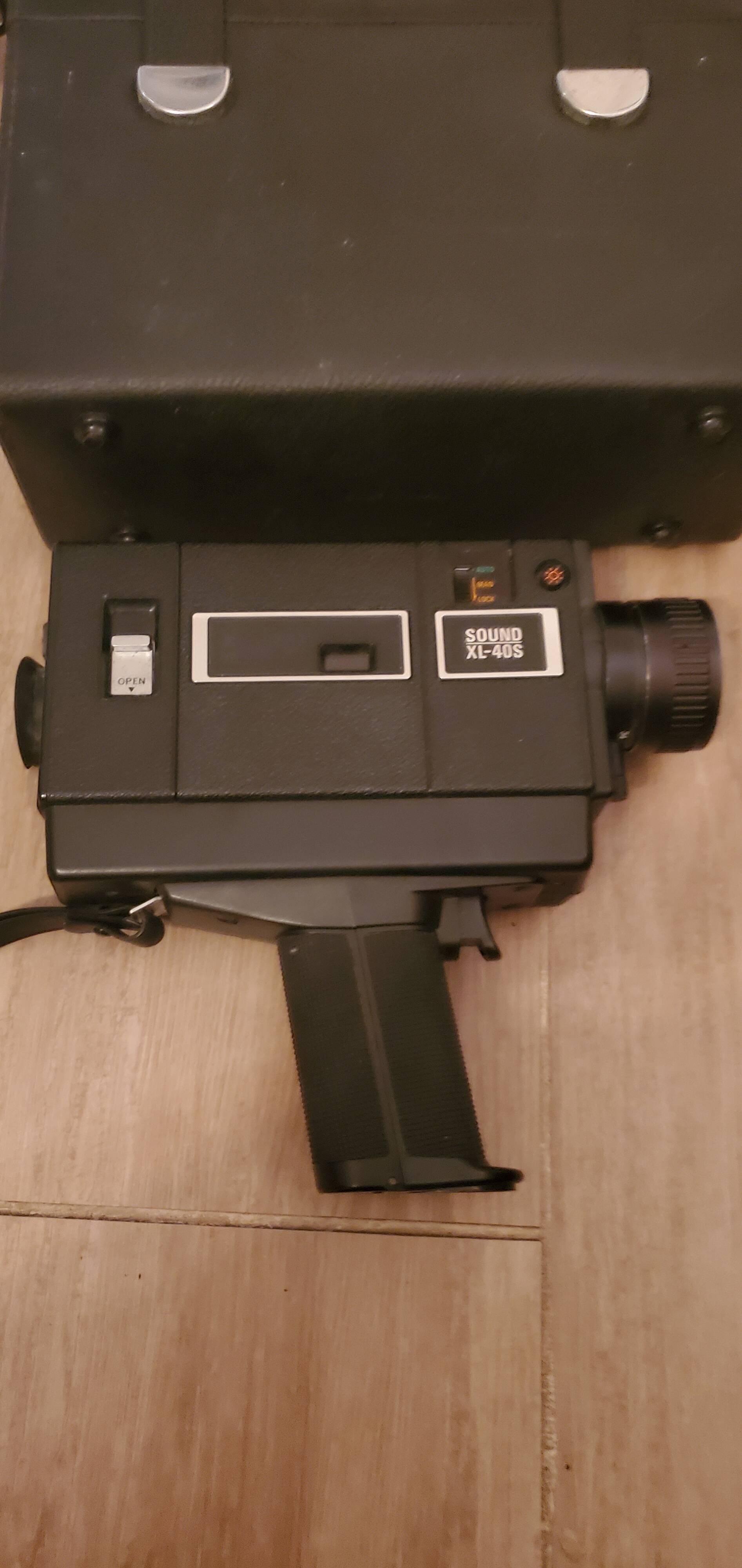 Vintage super 8 sankyo camera