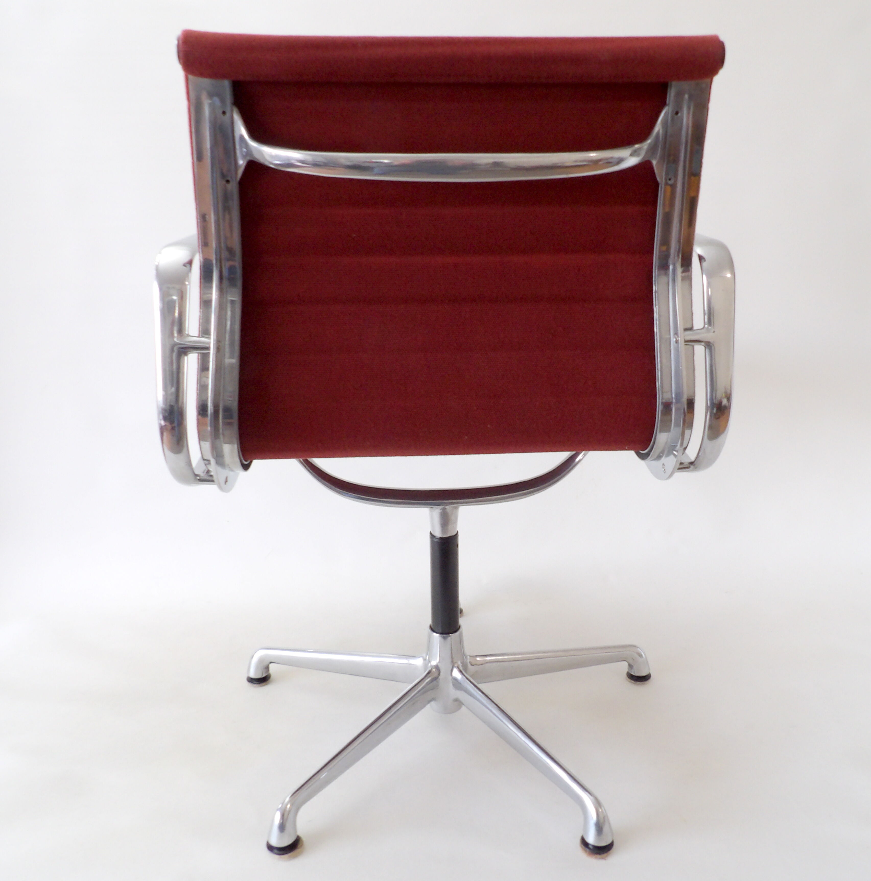 Swivel armchair Charles & Ray Eames  icf edition