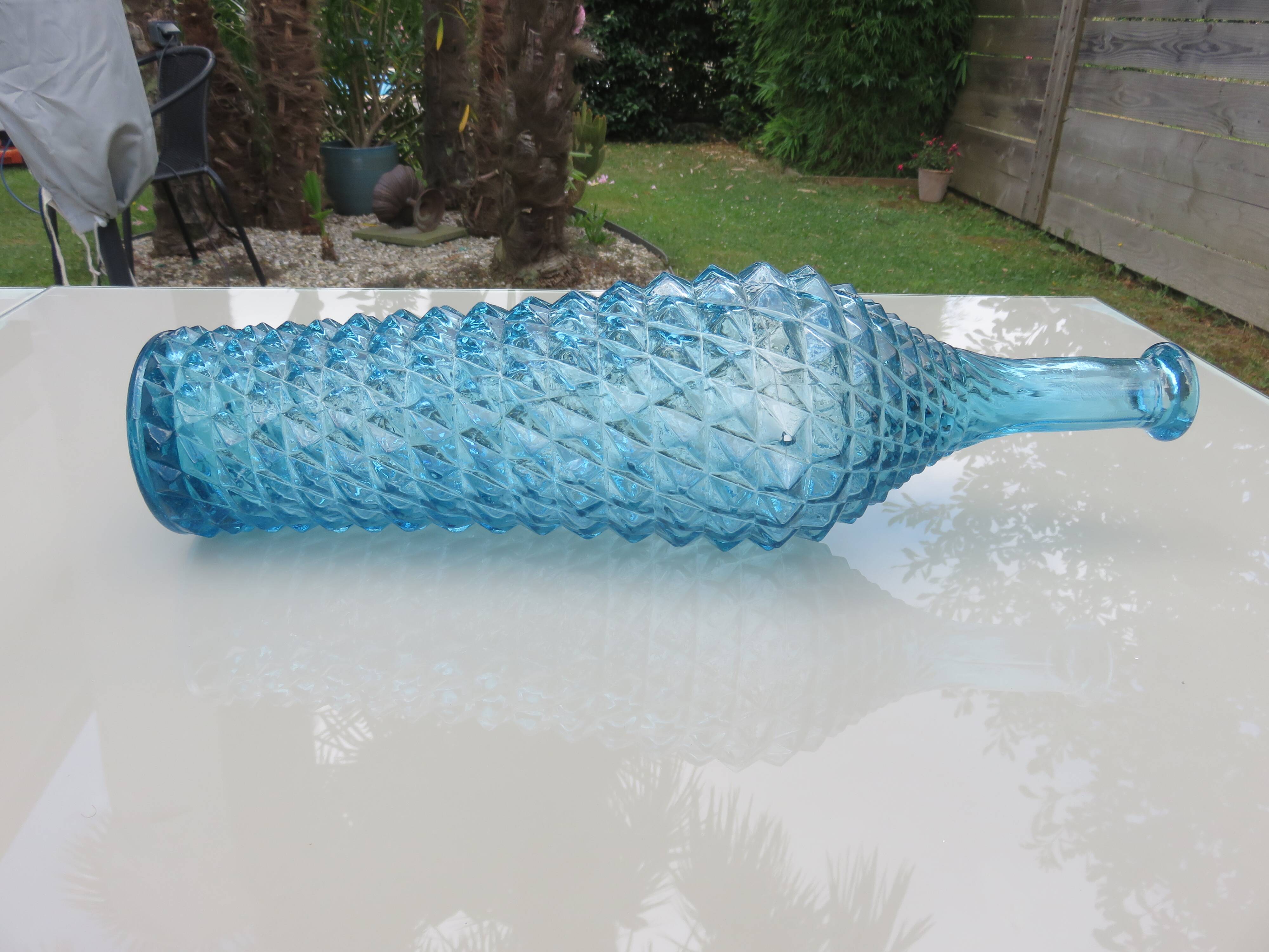 Large Empoli bottle, diamond point, Italy, 60s 70s
