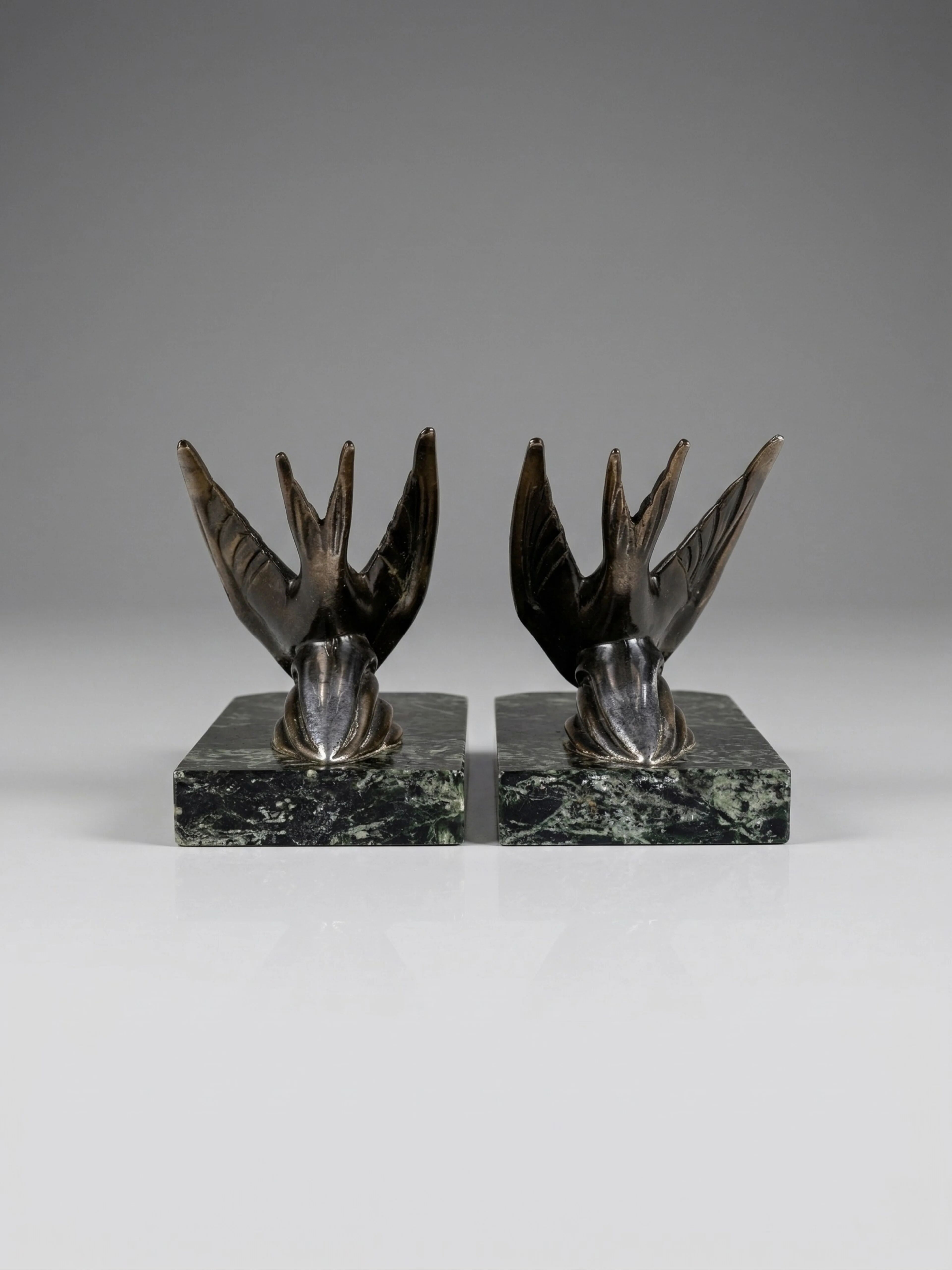Art Deco bookends – Swallows in spelter on marble bases