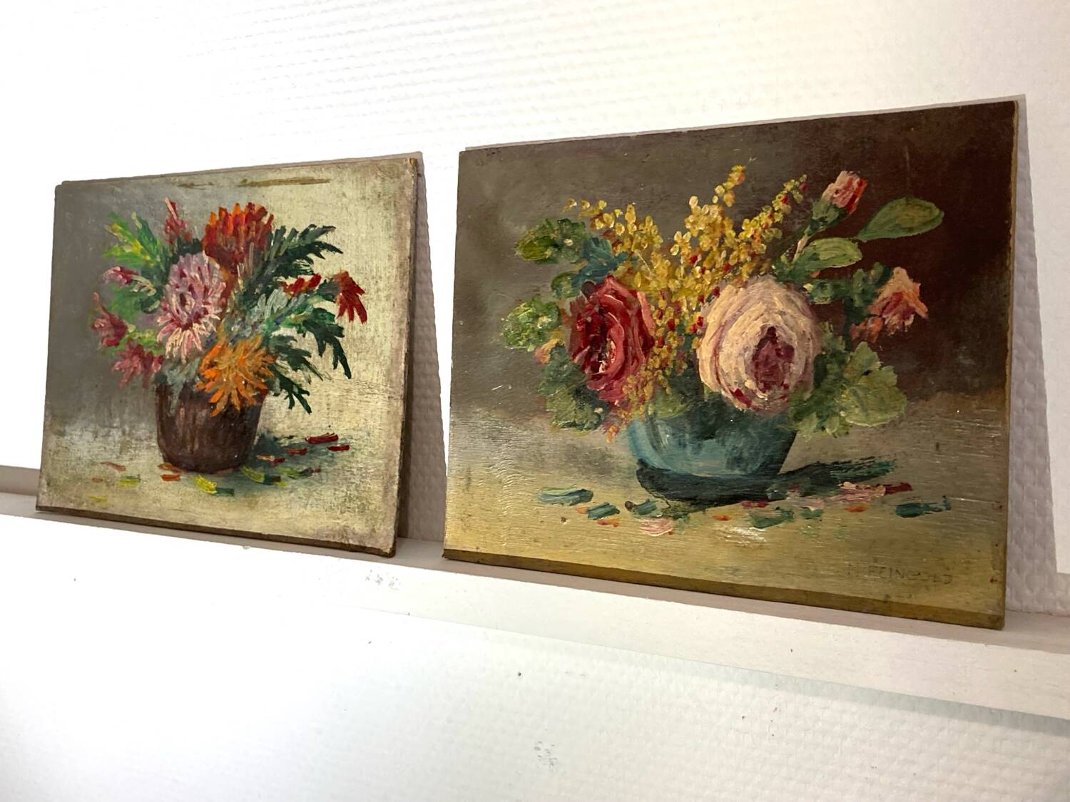 Petite huile sur panneau XXème, Chrysanthèmes