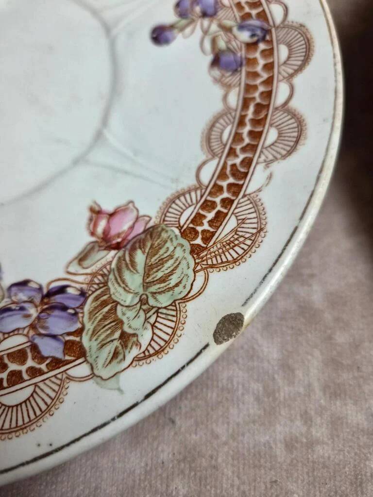Set of 6 antique dessert plates Longwy – Violets model – Polychrome Art Nouveau decoration