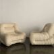Paire de fauteuils italiens