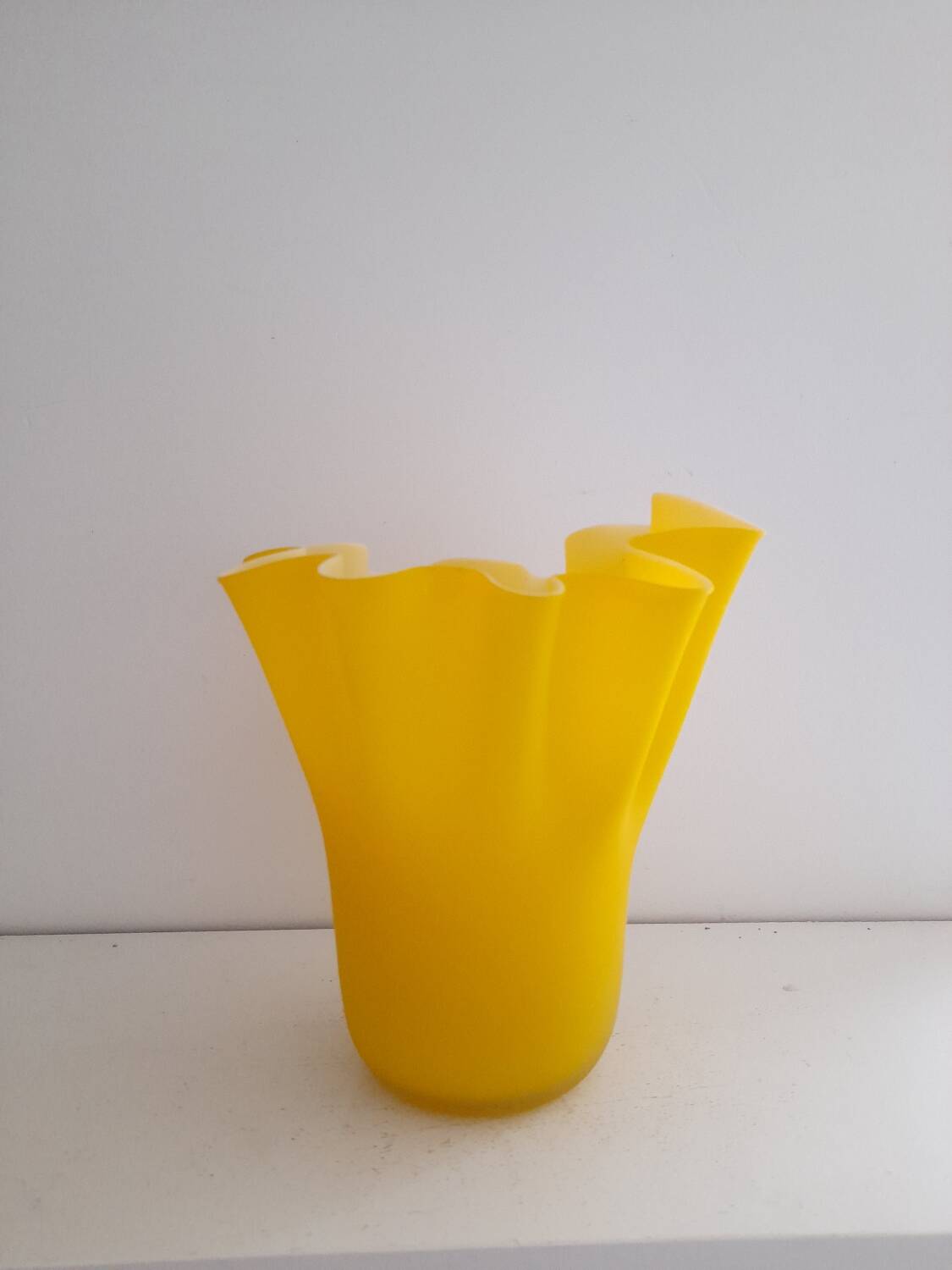 Handkerchief vase in satin yellow opaline