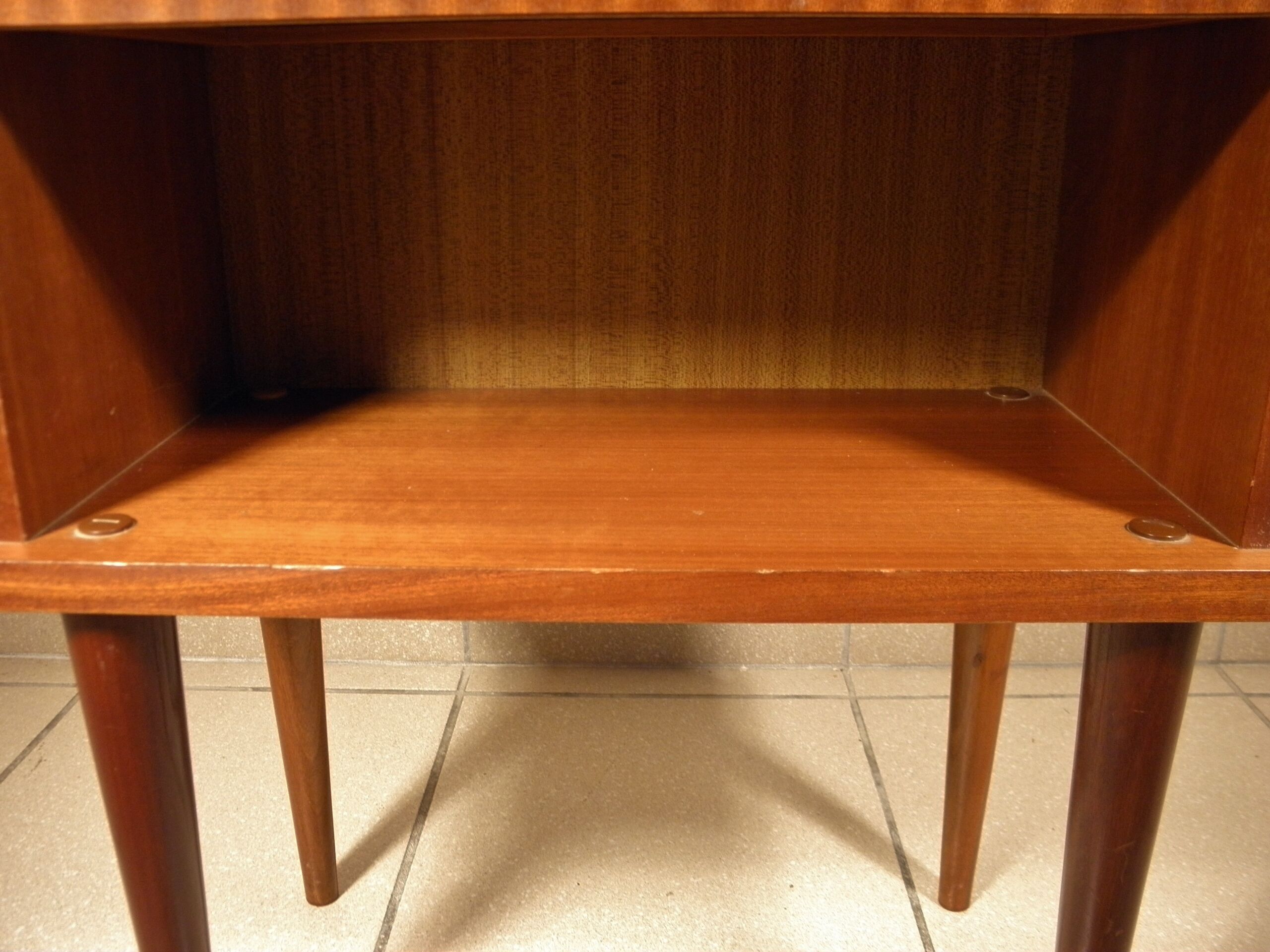 Bedside table feet spindles