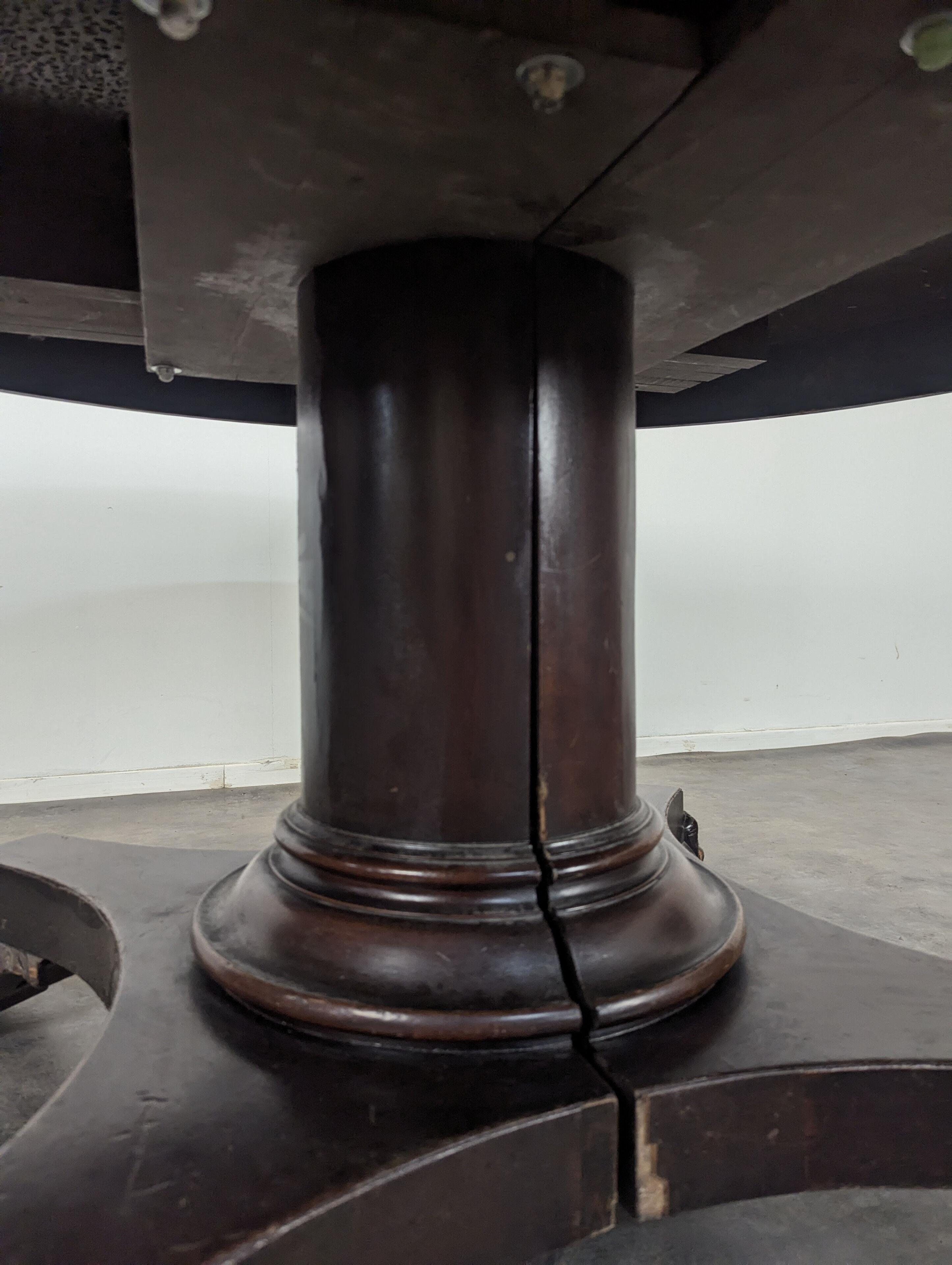 English mahogany table