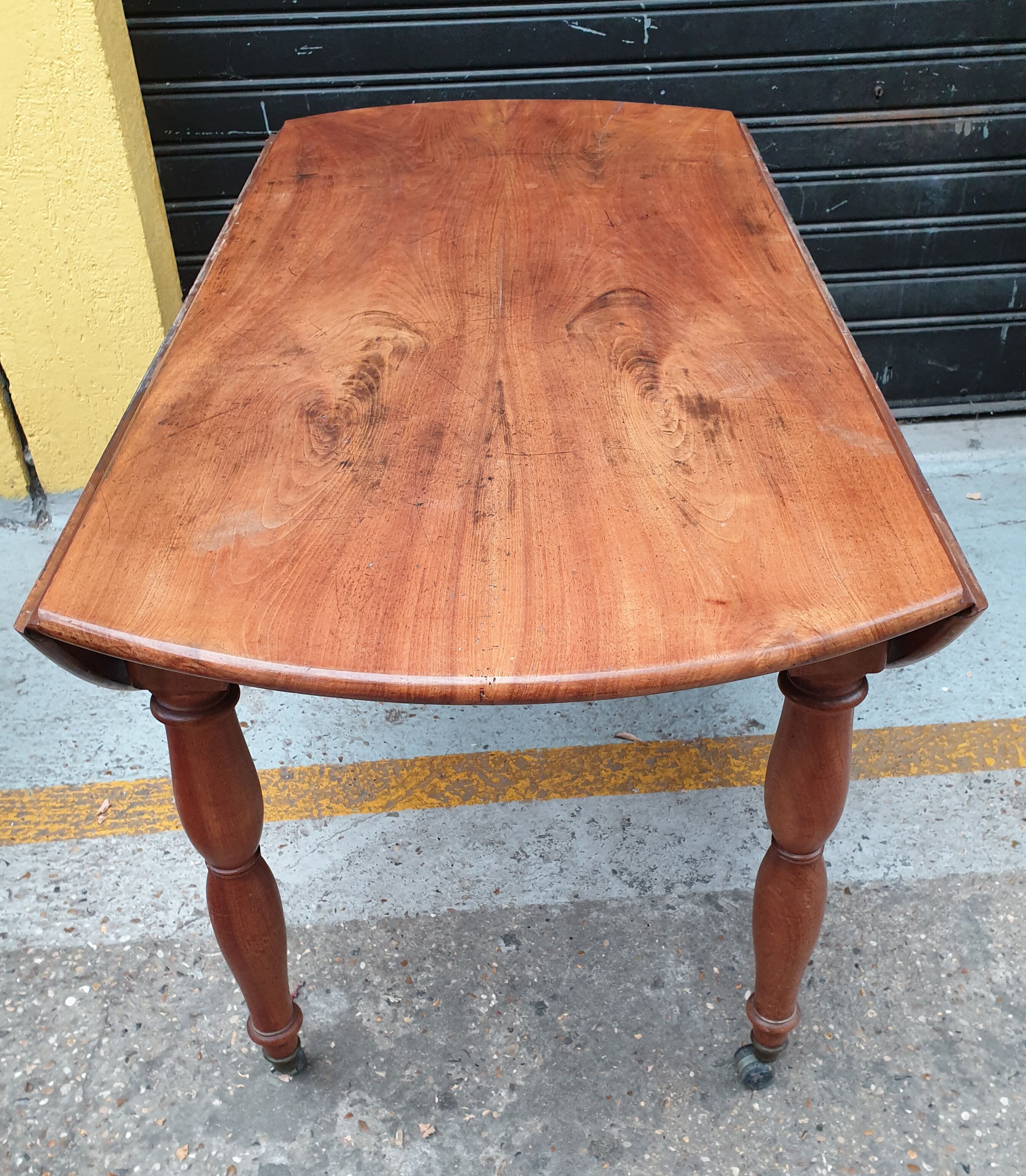 Beautiful old round table with fellers