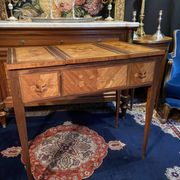 18th-century hairdresser with Louis XVI marquetry decoration.