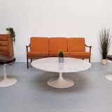 Tulip coffee table by Eero Saarinen for Knoll International
