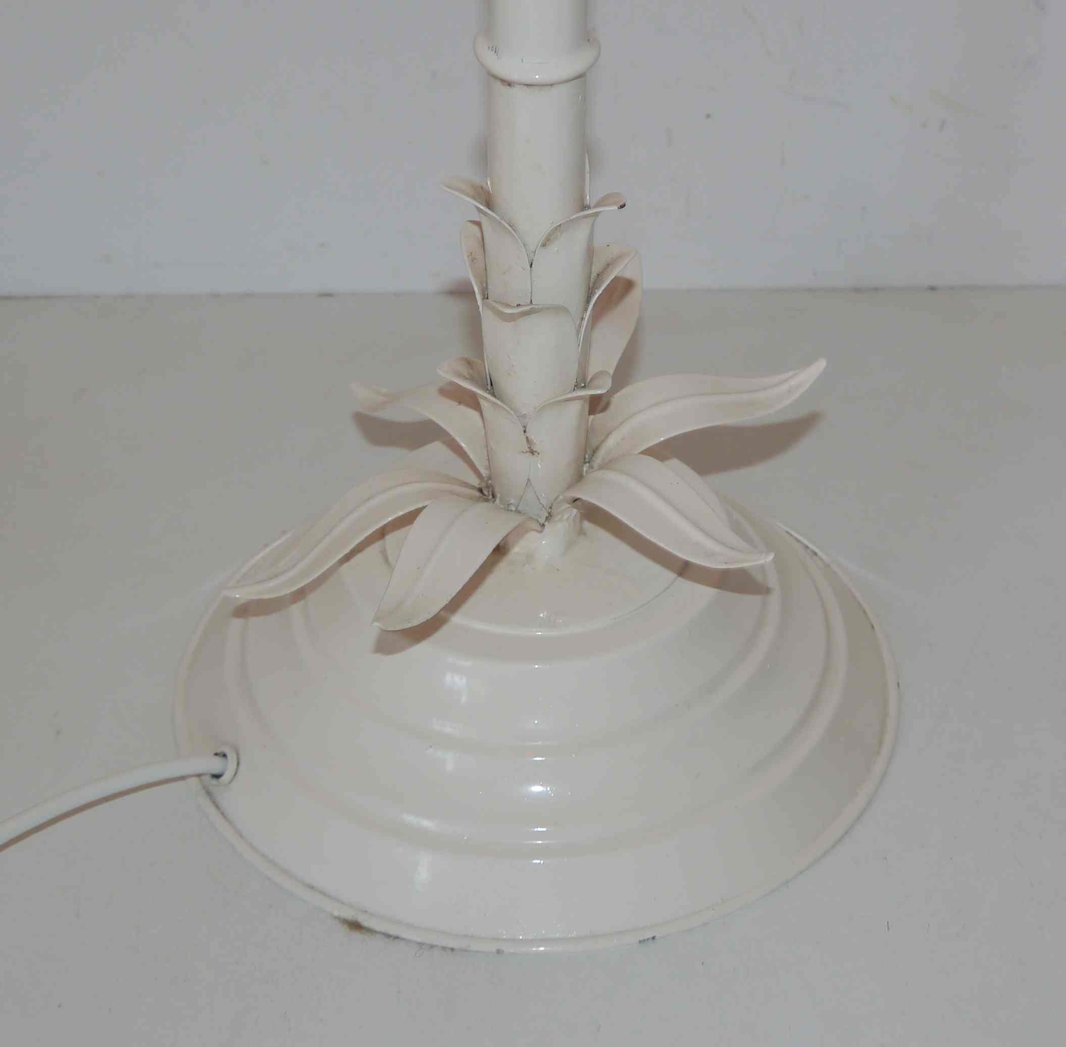 Lamp of the 70's "palm" in metal and opaline